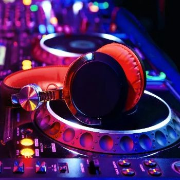 دانلود آهنگ بو بو بو یه دلبری بو بو حور پری (ترند محلی) از سجاد باغنده